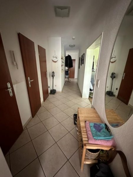 Mülheim an der Ruhr 4-Zimmer Wohnung mit Balkon und Garage in guter Lage von Mülheim-Mitte Wohnung mieten