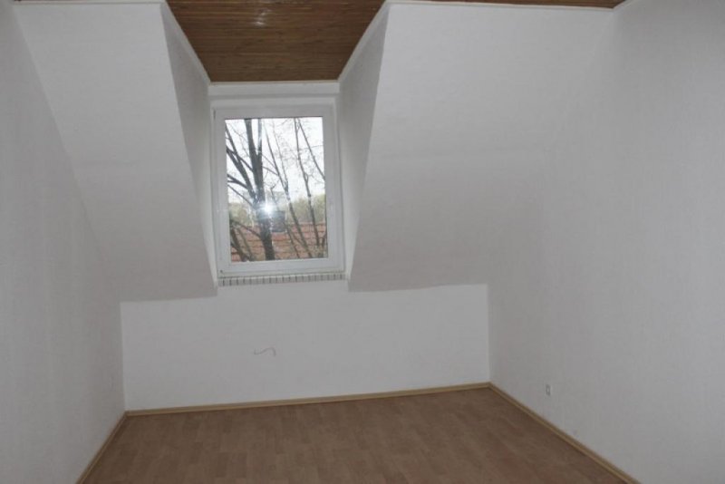 Gelsenkirchen Dachgeschoss-Schätzchen in Resse: 4 Zimmer, Küche, Diele, Bad und "dem Himmel so nah"! Wohnung mieten