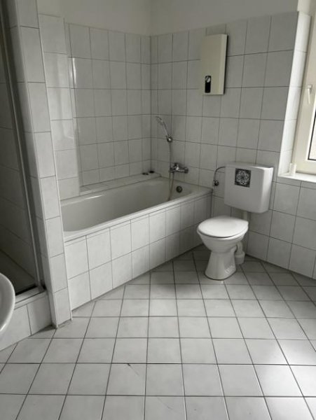 Oberhausen *3-Zimmer Wohnung*großer Balkon*EBK*Stellplatz* Wohnung mieten