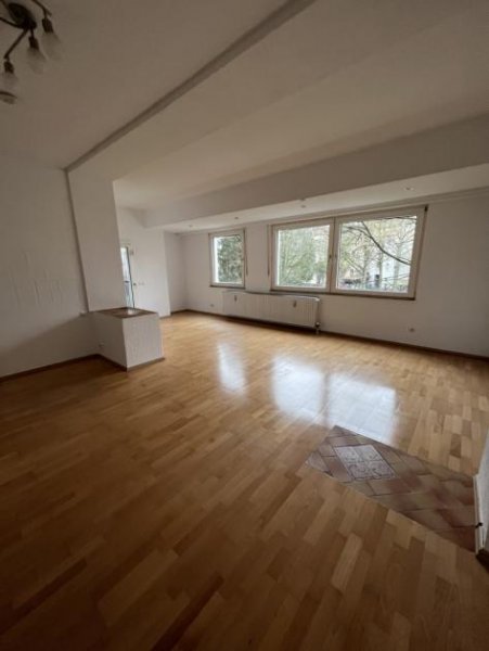 Oberhausen *3-Zimmer Wohnung*großer Balkon*EBK*Stellplatz* Wohnung mieten