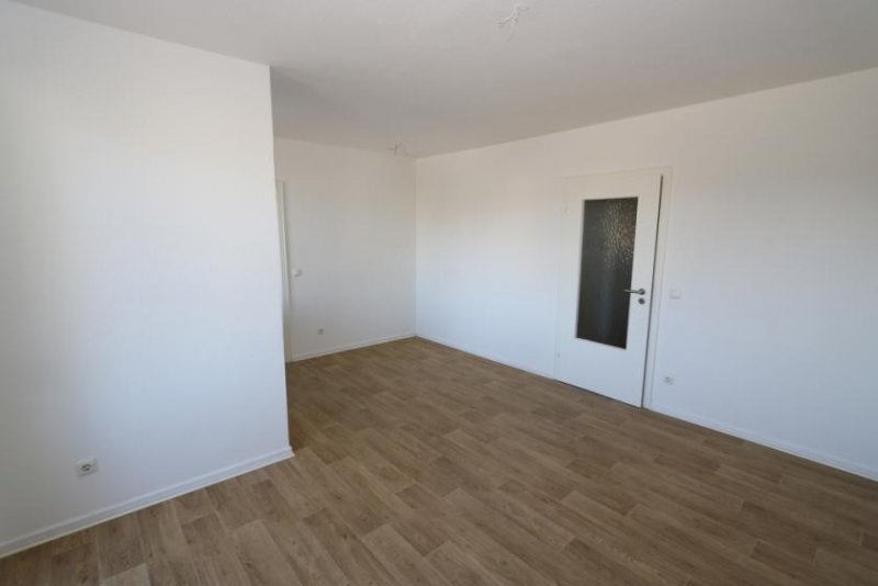 Duisburg modernisierte Single-Wohung mit Balkon in Nähe UNI Wohnung mieten