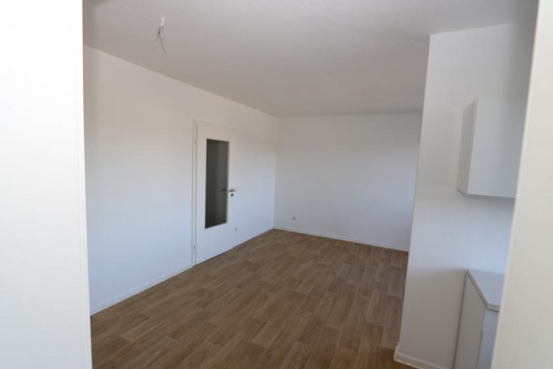 Duisburg modernisierte Single-Wohung mit Balkon in Nähe UNI Wohnung mieten