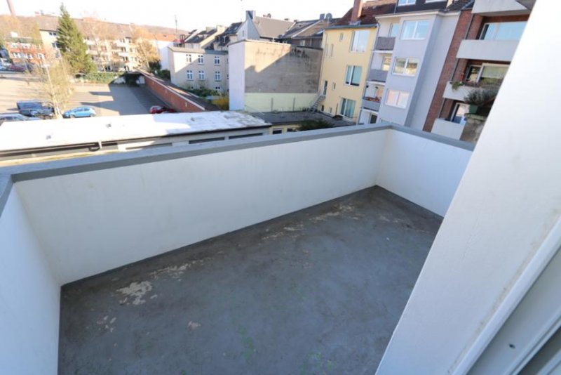 Duisburg modernisierte Single-Wohung mit Balkon in Nähe UNI Wohnung mieten