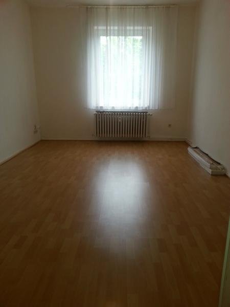 Duisburg Altbau am botanischen Garten, provisionsfrei! 2-Zi-Wohnung mit neuem Badezimmer in Duissern! Wohnung mieten