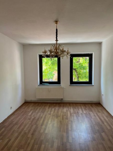 Duisburg 3-Zimmer Wohnung im 2. OG eines MFH in zentraler Lage von Meiderich Wohnung mieten