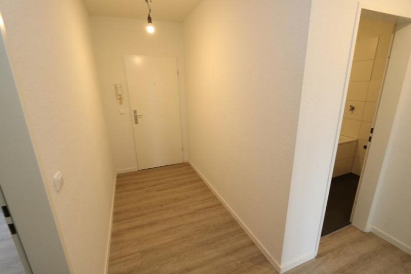 Duisburg RESERVIERT! renovierte 3-Zimmer-Wohnung - nur mit Wohnberechtigungsschein (WBS) für 3 - 4 Personen Wohnung mieten