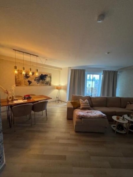 Rheinberg 3 Zimmer im 2. Obergeschoss mit Balkon & TG Stellplatz in zentraler Lage von Rheinberg! Wohnung mieten