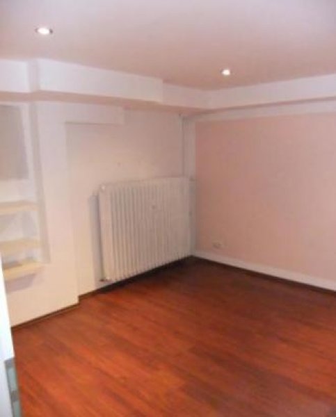 Krefeld Vermietung von 2 Kosmetikräumen in Friseursalon!Sie profitieren von unseren Kunden!!!! Gewerbe mieten