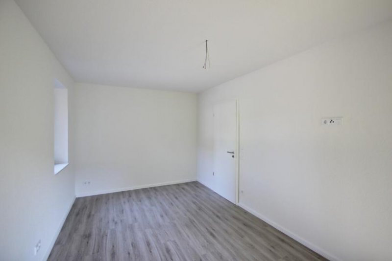 Bad Bentheim Erdgeschosswohnung mit Terrasse, Garten und PKW-Stellplatz Wohnung mieten
