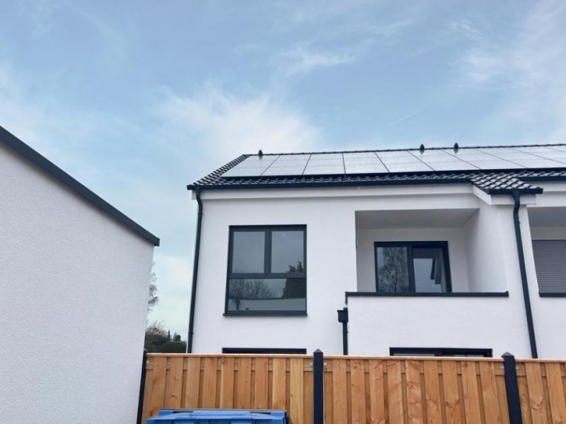 Nordhorn Moderne Neubauwohnung mit separatem Eingang und Balkon in Nordhorn - Erstbezug Wohnung mieten