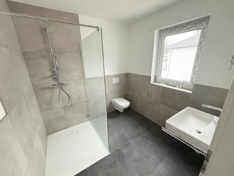 Nordhorn Moderne Neubauwohnung mit separatem Eingang und Balkon in Nordhorn - Erstbezug Wohnung mieten