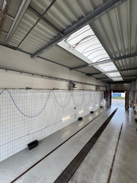 Osnabrück Nutzfahrzeug Werkstatt mit repräsentativen Bürotrakt *** große Freifläche für die Fahrzeugausstellung Gewerbe mieten