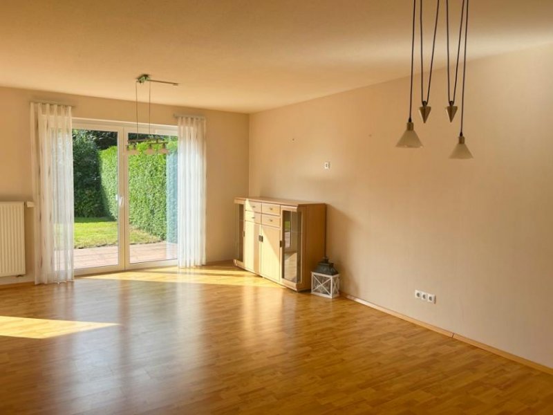 Emlichheim Erdgeschosswohnung mit Terrasse, Garten und Carport in Emlichheim Wohnung mieten