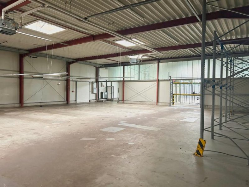 Uelsen Gewerbehalle im Industriegebiet (GI) von Uelsen – flexibel nutzbar & sofort verfügbar Gewerbe mieten