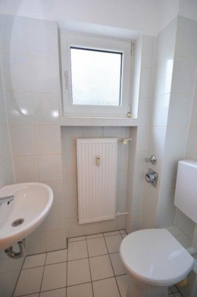 Brühl Attraktive 4-Zimmer-Wohnung in Brühl-Kierberg mit Gartennutzung und Garage! Wohnung mieten