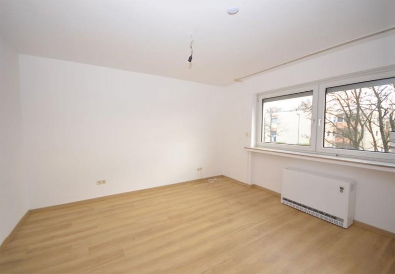 Brühl Brühl-West: Gut geschnittene 4-Zimmerwohnung in zentraler Lage Wohnung mieten