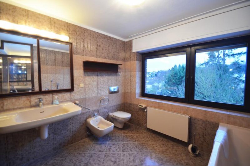 Brühl Großzügige Maisonettewohnung in guter Lage von Pingsdorf! Wohnung mieten