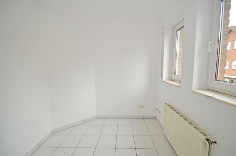 Brühl Moderne Wohnung in ruhiger Lage mit exzellenter Verkehrsanbindung Wohnung mieten