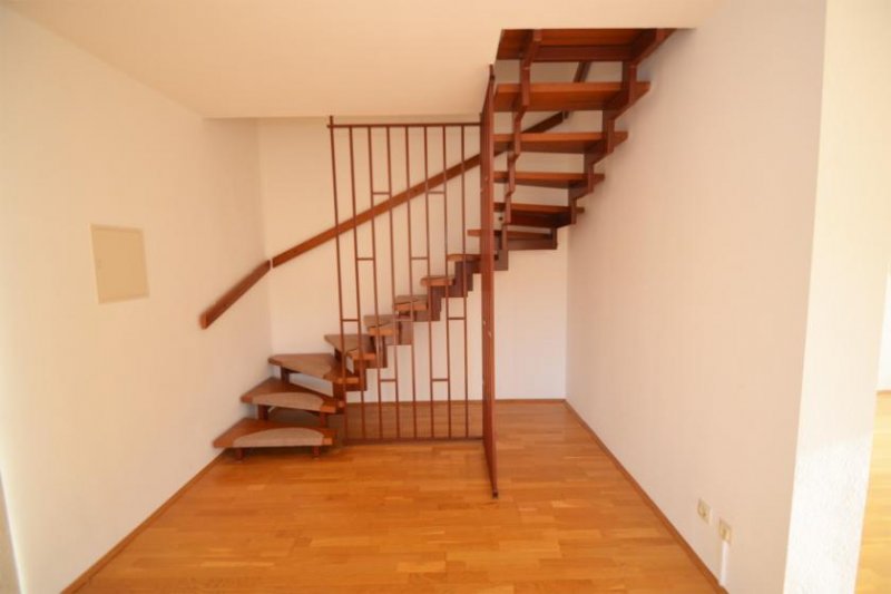 Brühl Zentral und ruhig gelegene 3-Zimmer-Wohnung mit großem Balkon! Wohnung mieten