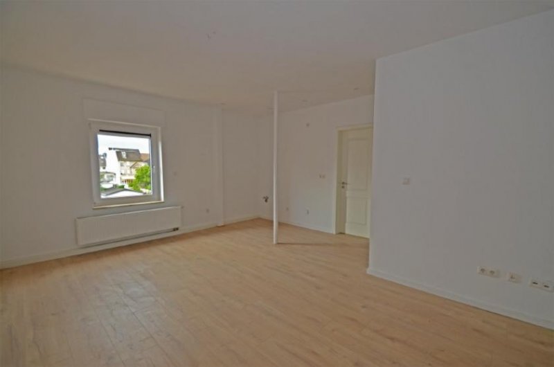 Wesseling Exklusive Maisonettewohnung mit großzügigem Studio in zentraler Lage! Wohnung mieten