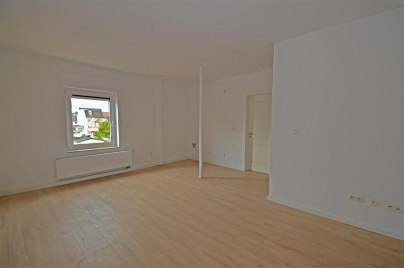 Wesseling Exklusive Maisonettewohnung mit großzügigem Studio in zentraler Lage! Wohnung mieten