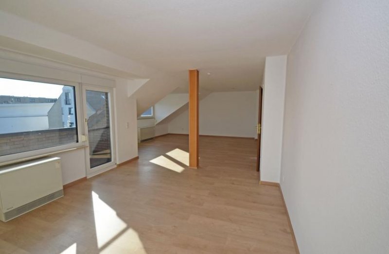Wesseling Große, geräumige und helle 2-Zimmerwohnung mit Platz fürs Home-Office! Wohnung mieten