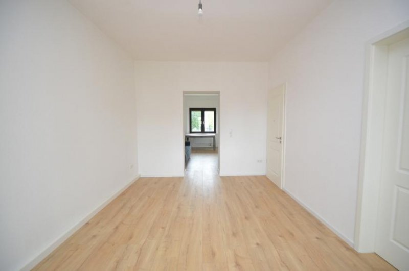 Wesseling Helle, sehr zentral gelegene 3-Zimmerwohnung mit Garage! Wohnung mieten
