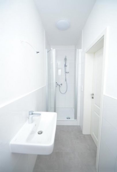 Wesseling Helle, sehr zentral gelegene 3-Zimmerwohnung mit Garage! Wohnung mieten