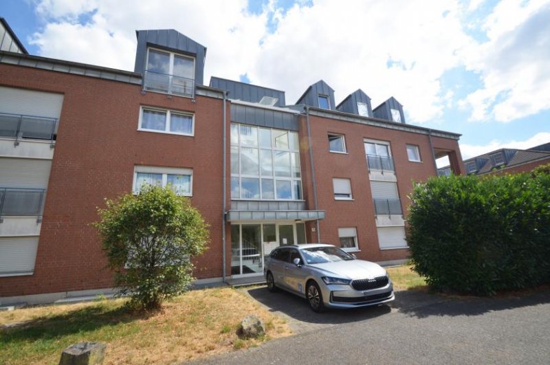 Köln Helle 2-Zimmerwohnung mit Balkon und Tiefgaragenstellplatz! Wohnung mieten