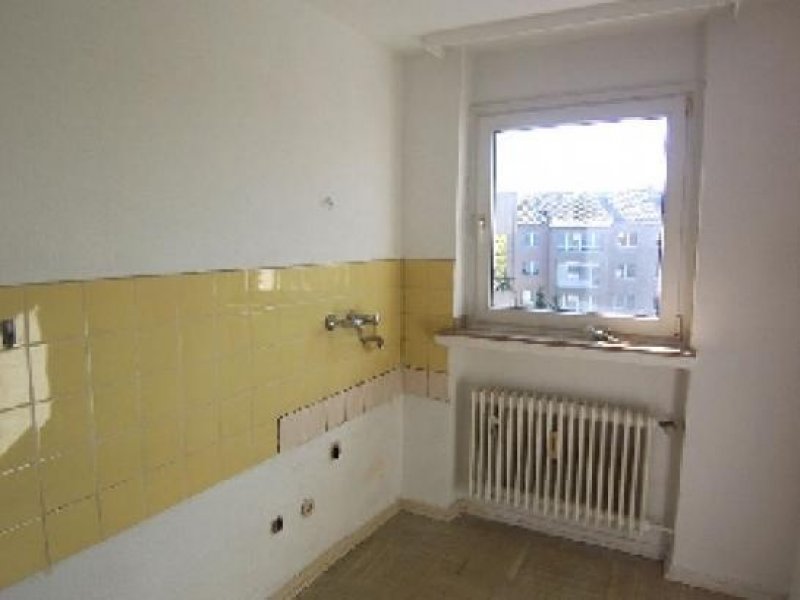 Köln Preiswerte 3-Zimmer Whg. mit Balkon Wohnung mieten