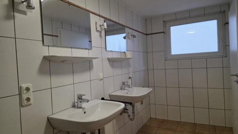 Simmerath Wohnen mitten in Simmerath – Wohnung mit Dachterrasse, Garage und Stellplatz. Wohnung mieten