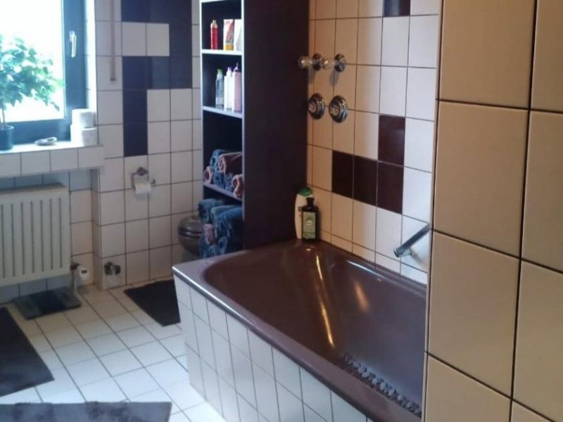 Eschweiler SANREALTY | Bereits reserviert - Maisonettewohnung mit Balkon und Terrasse, in zentraler, dennoch ruhiger Lage von Eschweiler