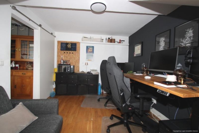 Bonn Bonn-Weststadt/Musikerviertel: Dachgeschosswohnung mit Flair – ruhig, zentral, charmant Wohnung mieten