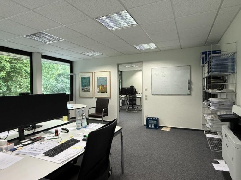 Bonn BONN, zentral in Autobahnnähe, ca. 292 m² Bürofläche mit Tageslichtfenster; 8 x Büroräume, Küche, WC Gewerbe mieten