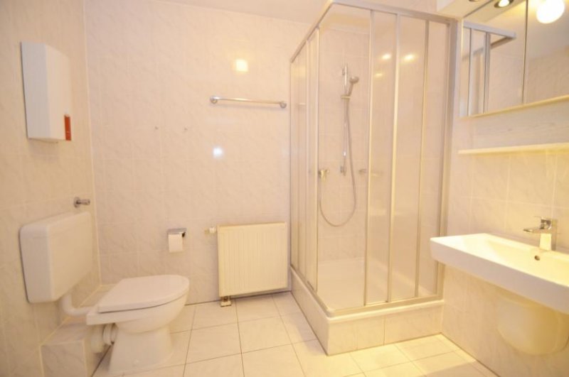 Bornheim (Rhein-Sieg-Kreis) Helle geräumige 2-Zimmer-Wohnung in Bornheim-Merten Wohnung mieten