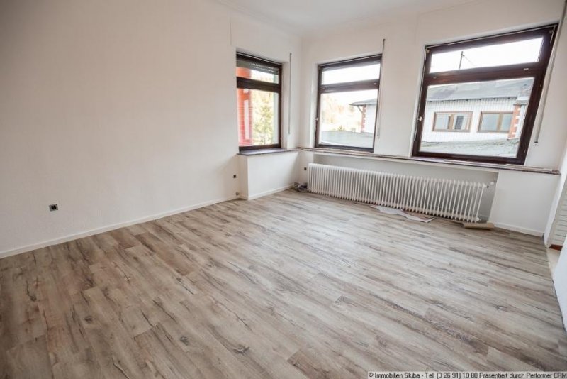 Adenau 3-Zimmer-Wohnung in einer alten Stadtvilla am Ortsrand von Adenau Wohnung mieten