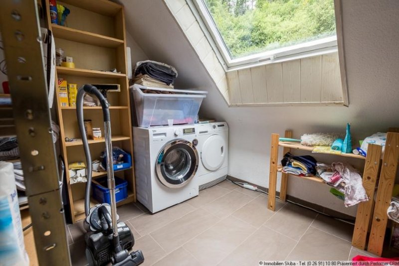 Adenau Offene, lichtdurchflutete Maisonettewohnung mit zwei Terrassen in Adenau am Nürburgring Wohnung mieten