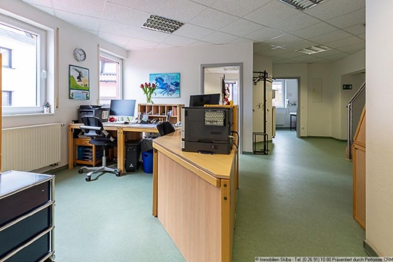 Adenau Praxis- oder Büroräume im Zentrum von Adenau zu vermieten Gewerbe mieten