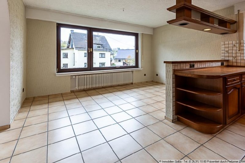 Herschbroich 2-Zimmer-Wohnung mit Balkon - nur einen Ort von der Stadt Adenau entfernt Wohnung mieten