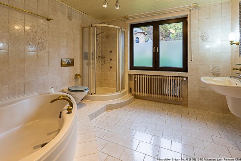 Herschbroich 2-Zimmer-Wohnung mit Balkon - nur einen Ort von der Stadt Adenau entfernt Wohnung mieten