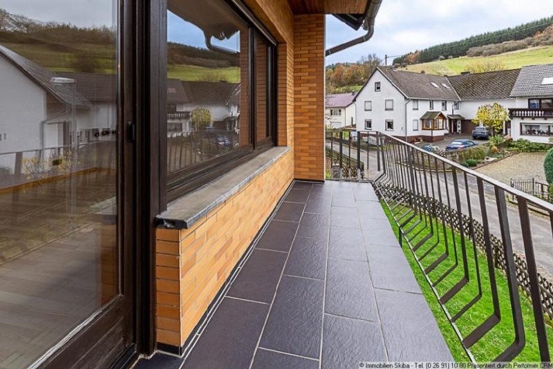 Herschbroich 2-Zimmer-Wohnung mit Balkon - nur einen Ort von der Stadt Adenau entfernt Wohnung mieten