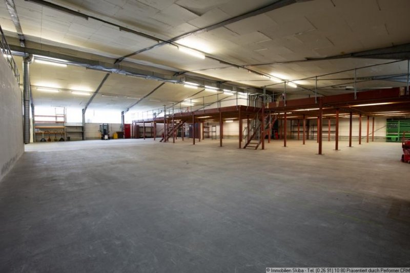 Antweiler Teilbare Gewerbehalle mit Bürofläche: Ideal als Lager/Produktion/Werkstatt, für Motorsport und mehr! Gewerbe mieten