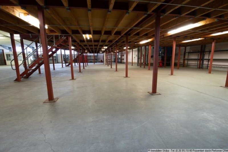 Antweiler Teilbare Gewerbehalle mit Bürofläche: Ideal als Lager/Produktion/Werkstatt, für Motorsport und mehr! Gewerbe mieten