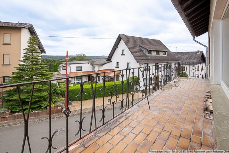 Barweiler 4-Zimmer-Wohnung mit Balkon in Barweiler, Nähe Nürburgring Wohnung mieten