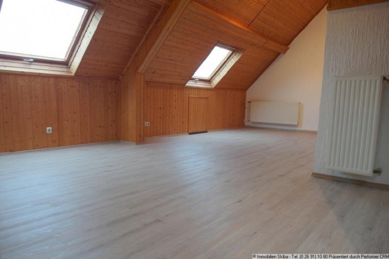 Barweiler Helle 2-Zimmer-Wohnung mit Küchenzeile Nähe Nürburgring Wohnung mieten