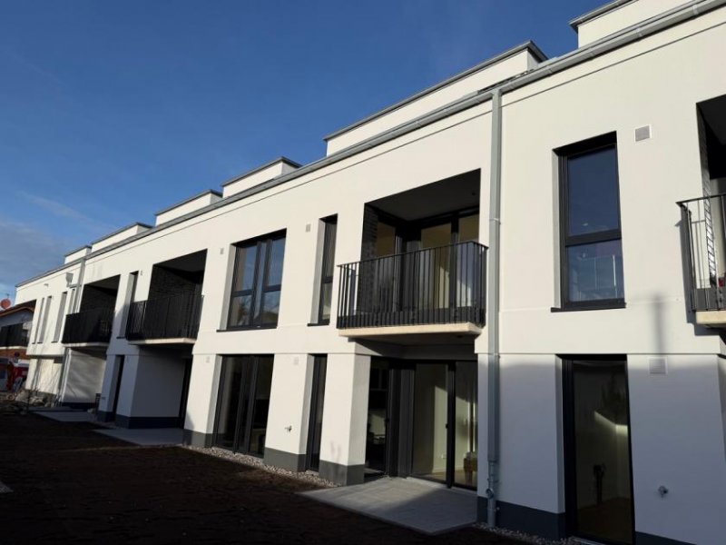 St. Augustin SANKT AUGUSTIN HANGELAR, 2 Zi. Neubauwohnung ca. 60 m² Wfl. mit Einbauküche, gr. Balkon u. TG-Stellp Wohnung mieten