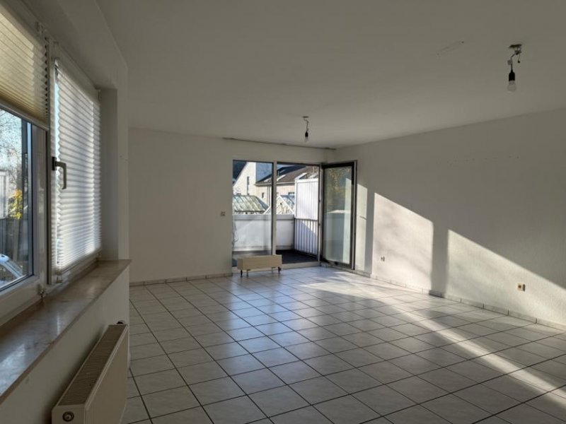 St. Augustin SANKT AUGUSTIN helle 3 Zimmer-Wohnung mit 88 m² Wfl. im 1. OG, Küche, Süd-Balkon, Stellplatz, Keller Wohnung mieten