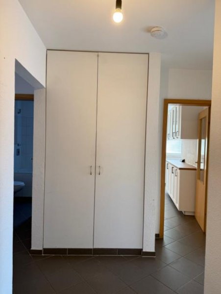 St. Augustin SANKT AUGUSTIN helle 3 Zimmer-Wohnung mit 88 m² Wfl. im 1. OG, Küche, Süd-Balkon, Stellplatz, Keller Wohnung mieten