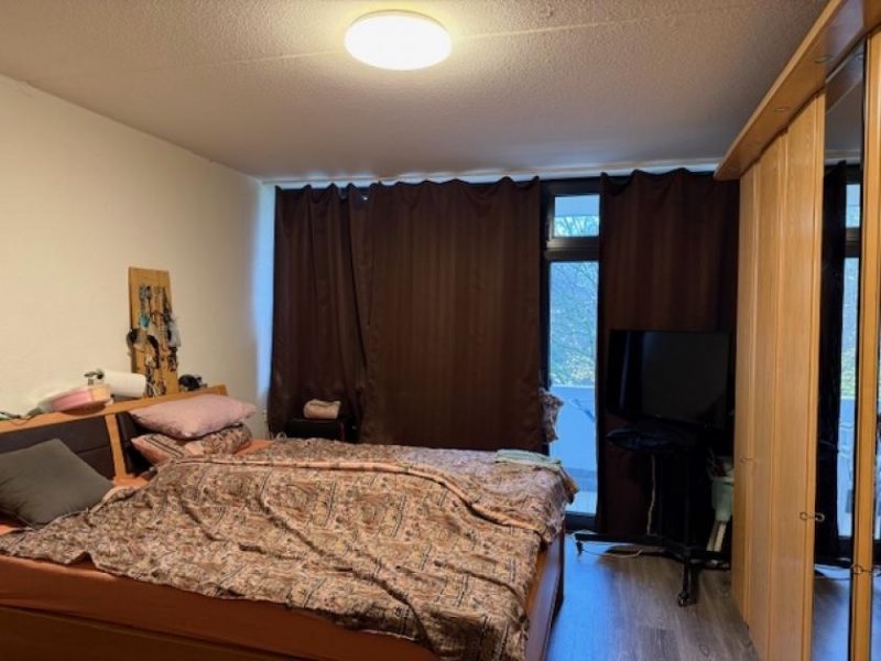 St. Augustin SANKT AUGUSTIN, schöne helle 2 Zi. Wohnung, Diele, Bad, großer Balkon, ca. 72 m² Wfl. TG-Stellplatz Wohnung mieten