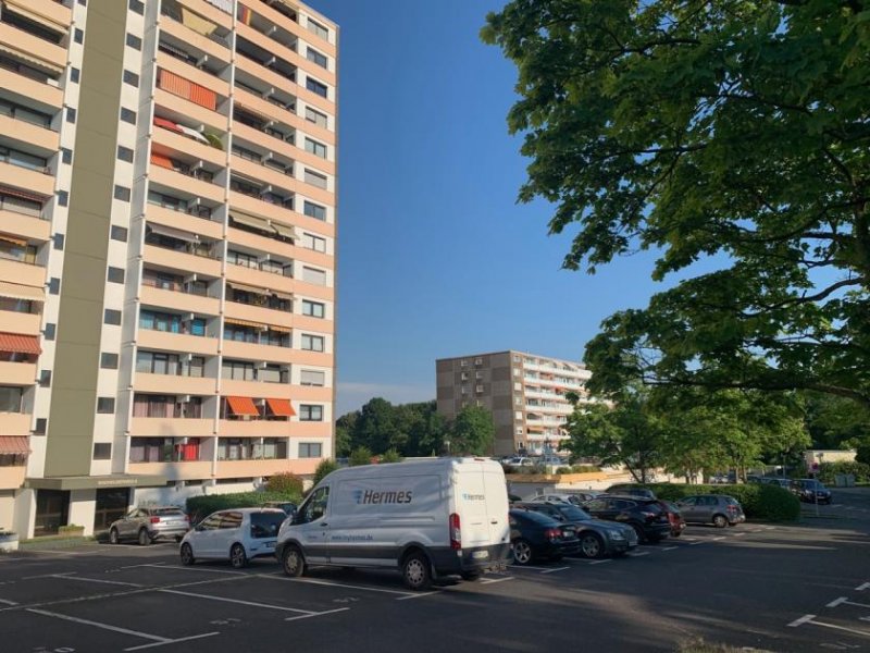 St. Augustin SANKT AUGUSTIN, schöne helle 2 Zi. Wohnung, Diele, Bad, großer Balkon, ca. 72 m² Wfl. TG-Stellplatz Wohnung mieten